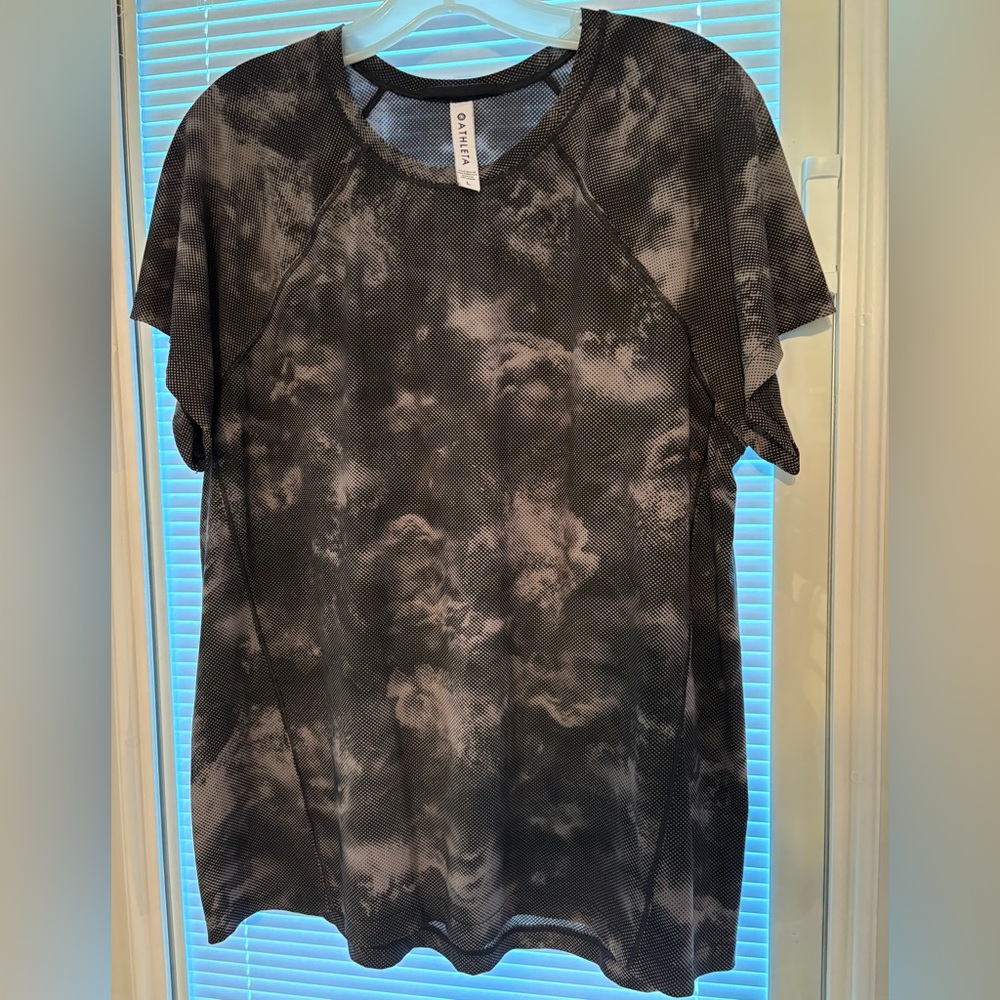Athleta dri-fit tshirt, Size Large